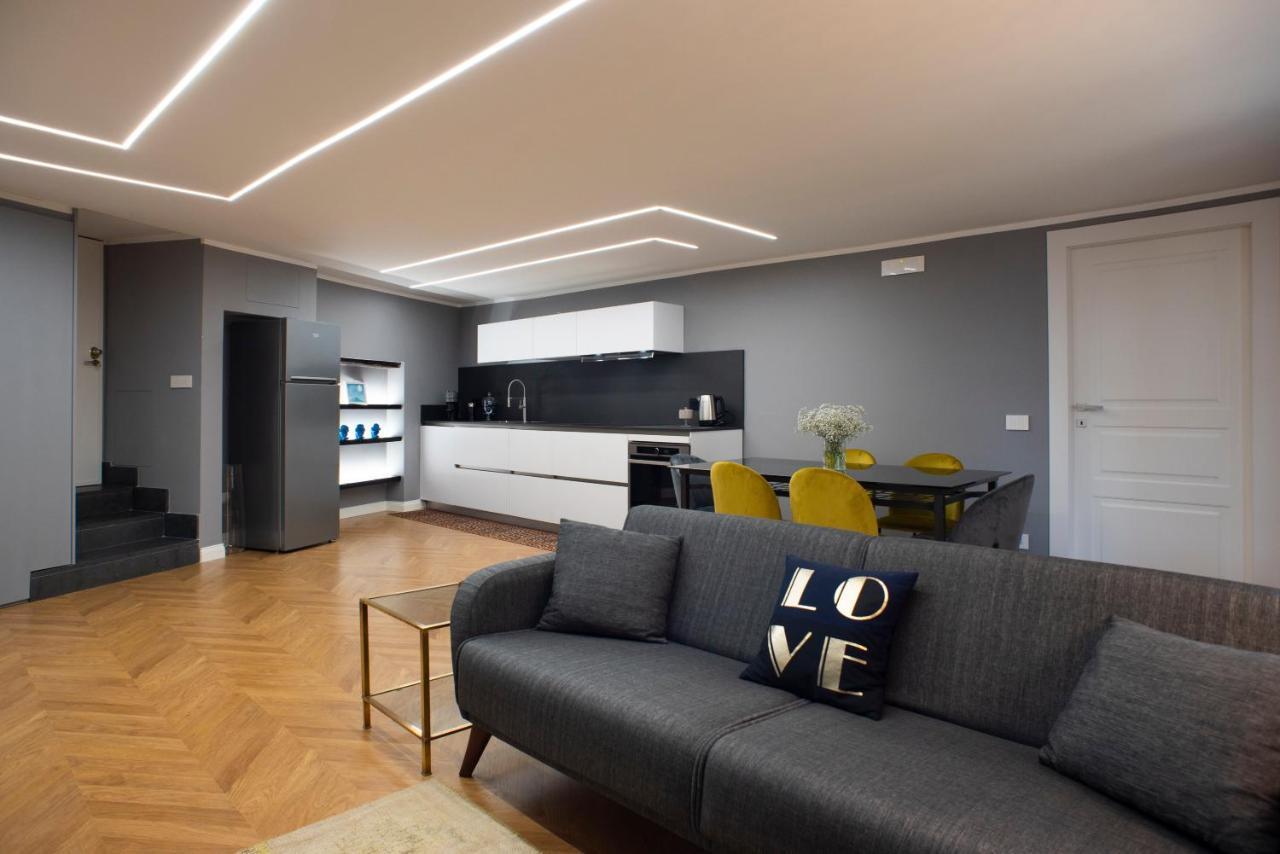 Dimora Scura Apartment เนเปิลส์ ภายนอก รูปภาพ