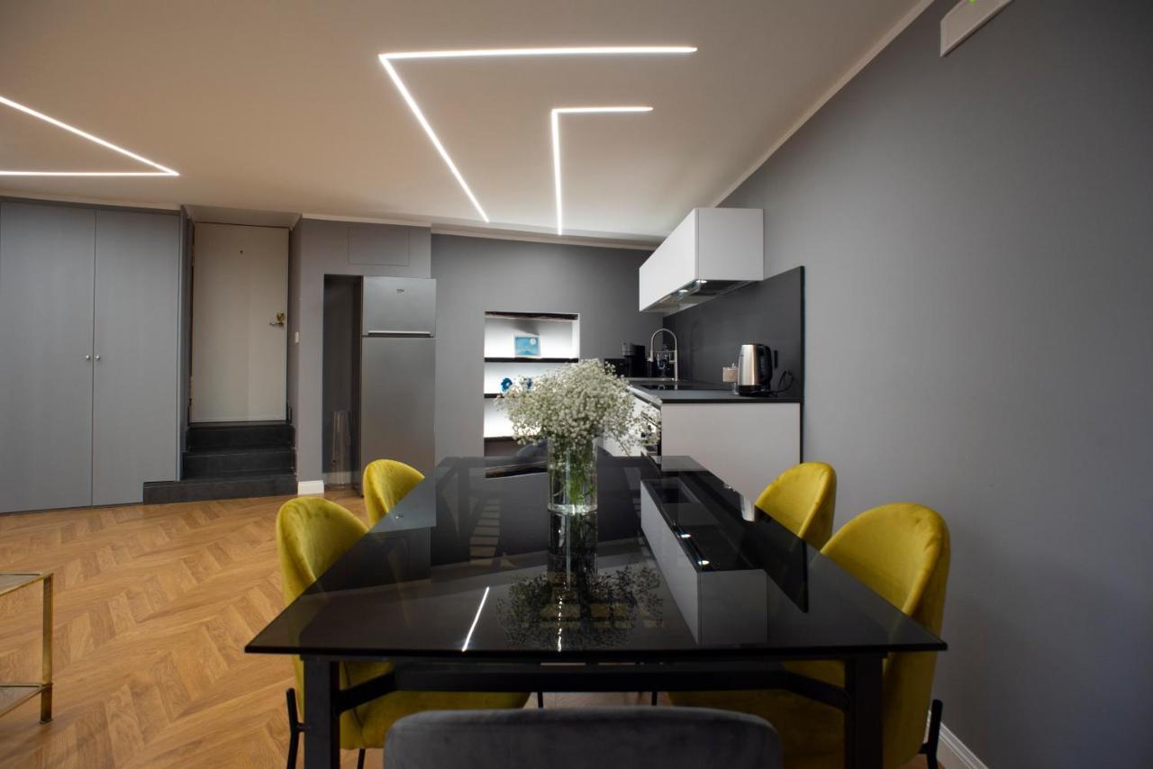 Dimora Scura Apartment เนเปิลส์ ภายนอก รูปภาพ
